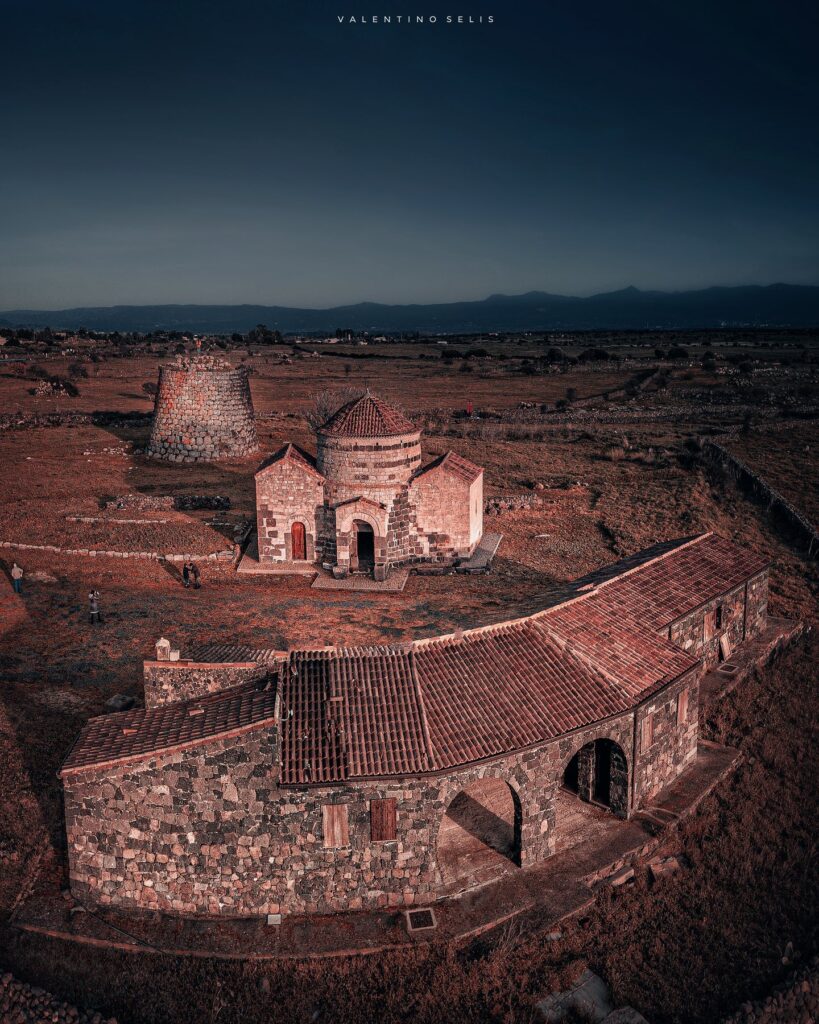 10 i: Nuraghe Santa Sabina oder Sarbana - Silanus