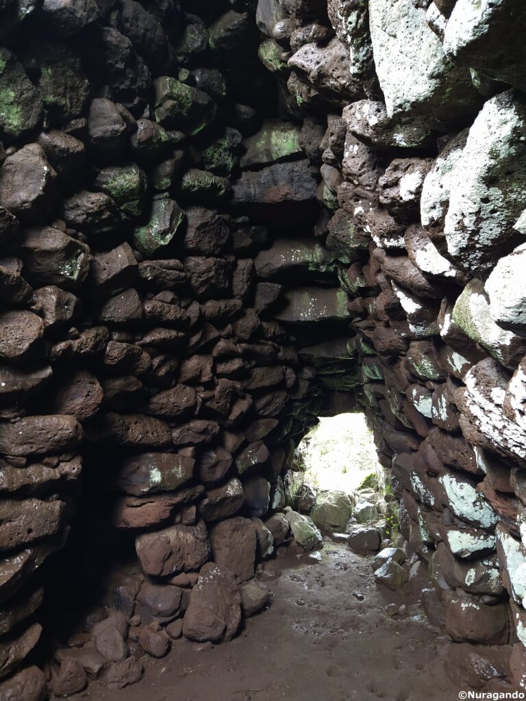 12d: Nuraghe Crastu I and II and Nuraghe Sant'Anastasia - Soddì