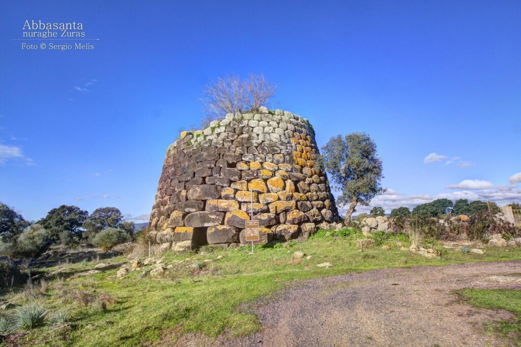 12c: Nuraghe Zuras and Giant's Tomb Su Pranu Est - Abbasanta