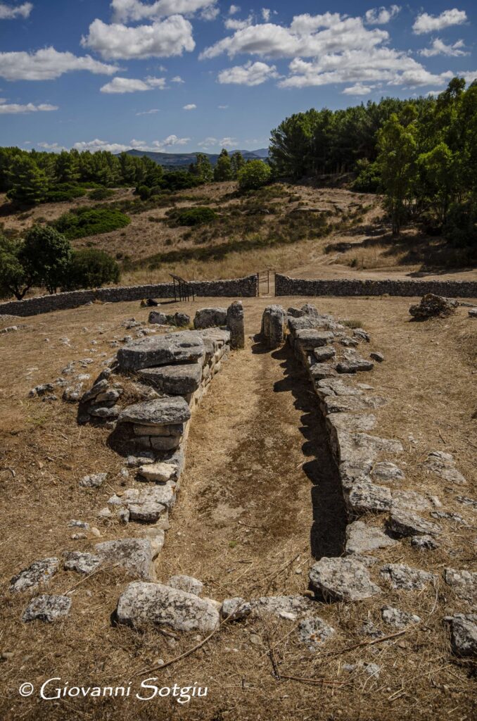 17 / 20 c: Tomba di giganti di Aiodda - Nurallao