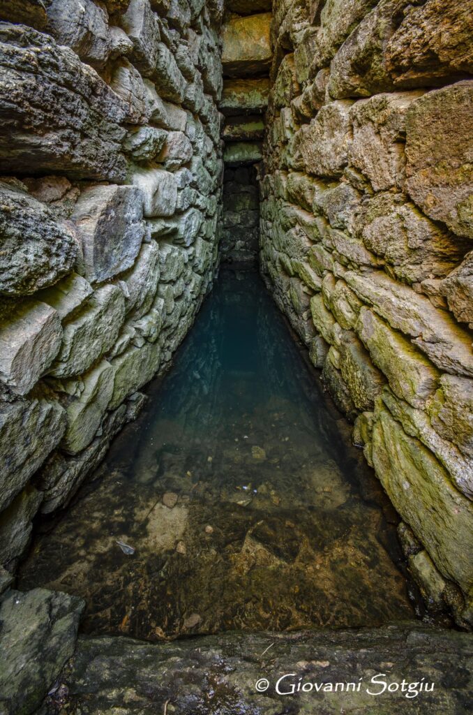 4.2 and 3a.2: Sacred well La Testa, in Olbia and Sacred well of Milis in Golfo Aranci