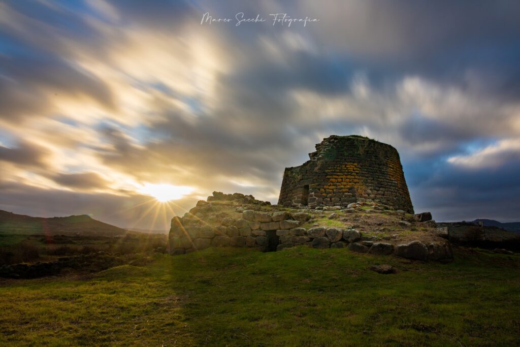 Der Nuraghe Oes von Giave