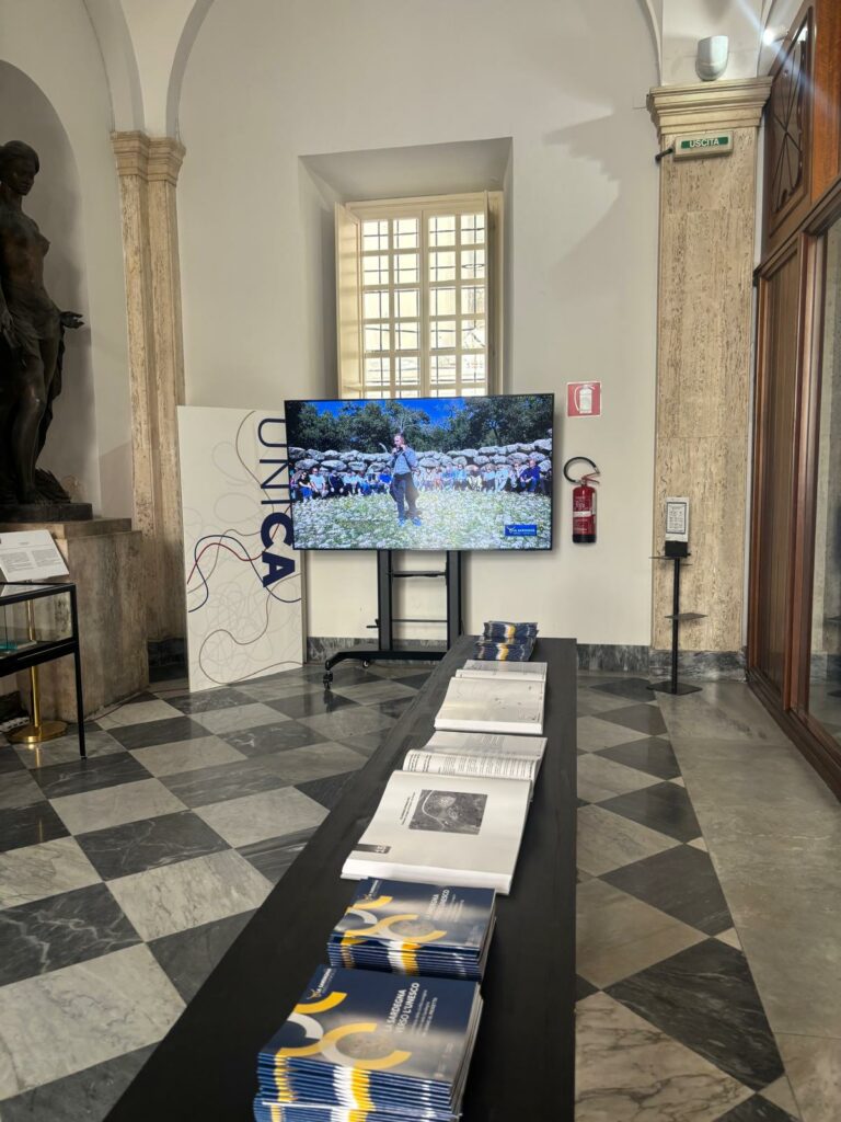 L’esposizione “Sardegna nuragica” in mostra al Rettorato (UniCa)