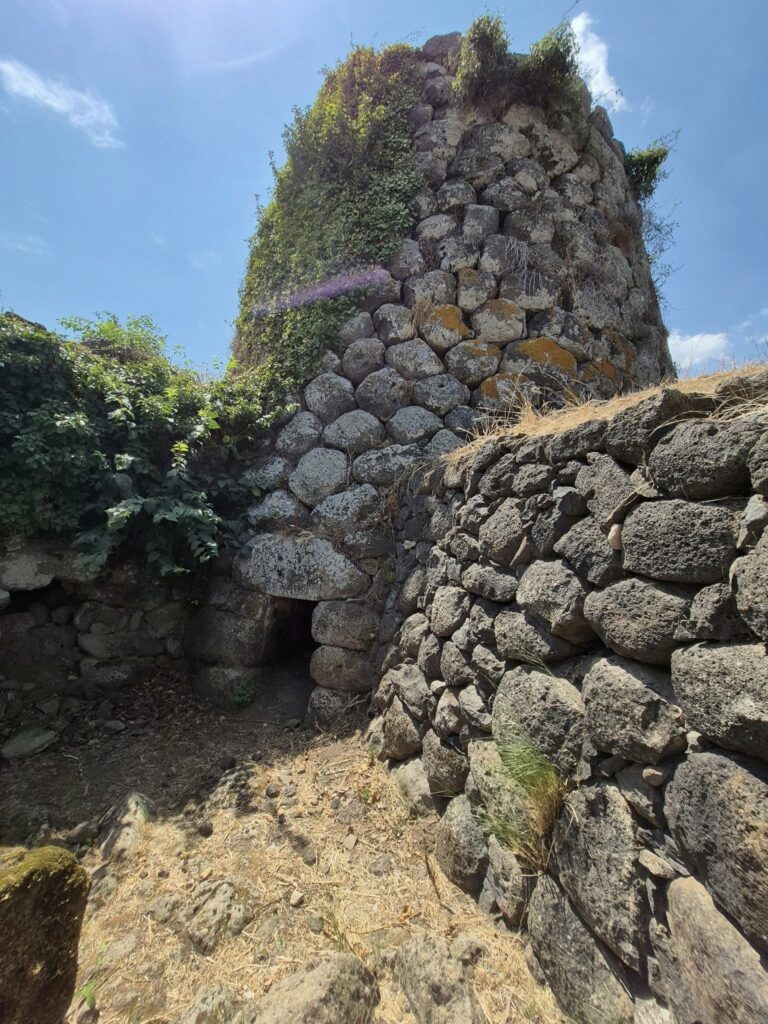 Nuraghe Longu a Padria